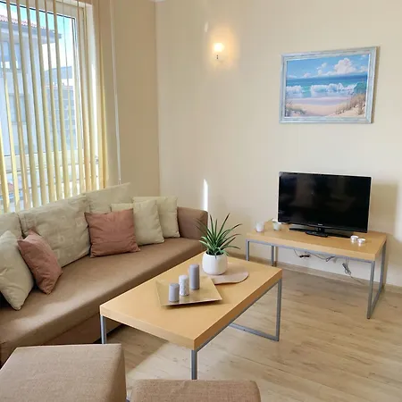 아파트 Beachfront Family For 8 Guests 오브조르