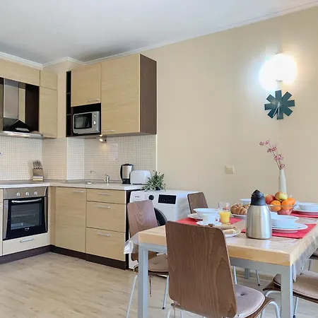 Beachfront Family For 8 Guests * 오브조르